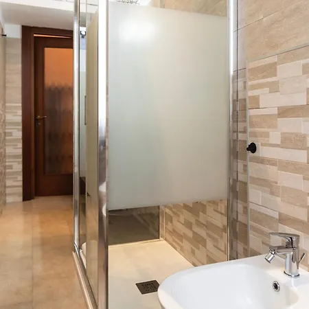 Apartment Youhosty - Lodi Rosso 121